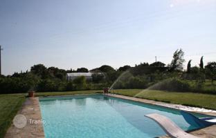 6-bedroom villa 310 m² in Cortona for 850,000 €