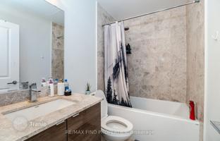 5-bedroom apartment in Etobicoke for C$916,000