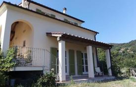 Marciana Marina (Livorno) — Tuscany — Villa/Building for sale for 1,000,000 €