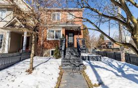 Townhome – Hillsdale Avenue East, Toronto, Ontario,  Canada for C$2,013,000