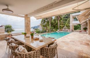 5-bedroom villa 600 m² in Nea Skioni for 2,655,000 €