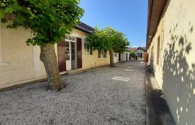 Townhome – Gironde, Nouvelle-Aquitaine, France for 300,000 € Townhome – Gironde, Nouvelle-Aquitaine, France for 300,000 €