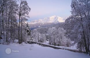Building plot near the ski slopes, Cordon, France for 370,000 €