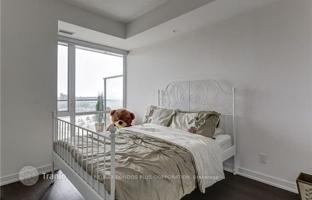 4-bedroom apartment in Bayview Avenue for C$825,000