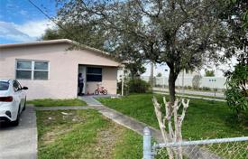 Townhome – West Park, Broward, Florida,  USA for $495,000