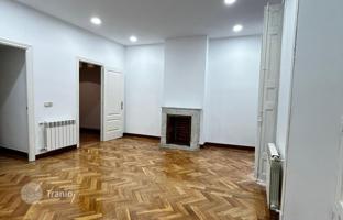 Two-bedroom apartment for renovation in the center of Madrid, Spain for 520,000 €