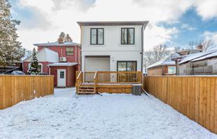 10-bedroom house in East York for C$2,326,000