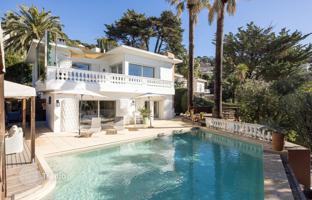 3-bedroom cottage in Le Cannet for 2,190,000 €