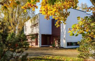 4-bedroom townhouse 264 m² in Kapu iela for 680,000 €