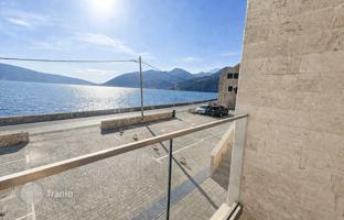 2-bedroom apartment 69 m² in Tivat city for 385,000 €