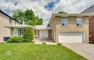 10-bedroom house in North York for C$2,064,000