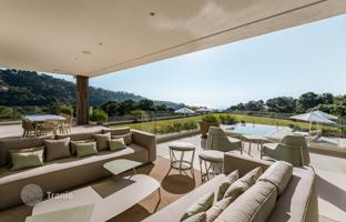 6-bedroom villa 958 m² in Marbella for 11,600,000 €