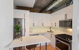 Apartment – Stewart Street, Old Toronto, Toronto,  Ontario,   Canada for C$710,000