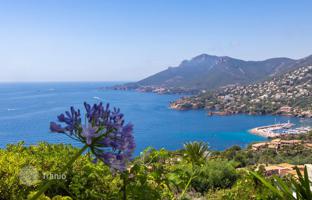 8-room villa in Theoule-sur-Mer for 2,990,000 €