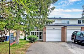 Terraced house – Scarborough, Toronto, Ontario,  Canada for C$1,178,000