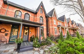 Terraced house – Old Toronto, Toronto, Ontario,  Canada for 1,169,000 €