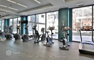 6-bedroom apartment in Adelaide Street West for C$908,000