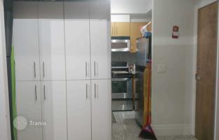 2-bedroom apartment in Yonge Street for C$935,000
