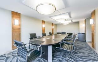 4-bedroom apartment in Queens Quay West for C$893,000