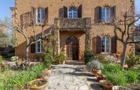 12-bedrooms villa 570 m² in Pienza, Italy for 1,300,000 €