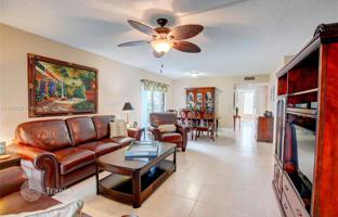 2-bedroom apartments in condo 114 m² in Weston for $350,000
