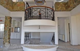 4-bedroom cottage 405 m² in Egkomi for 620,000 €