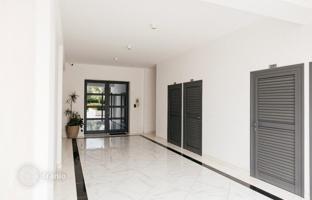 3-bedroom apartment 151 m² in Mouttagiaka for 800,000 €
