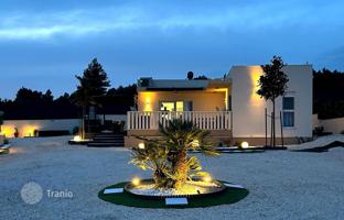 3-bedroom house 142 m² in Bilice for 650,000 €