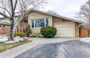 9-bedroom house in Etobicoke for C$1,714,000