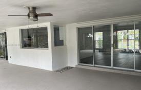 Townhome – Fort Lauderdale, Florida, USA for $640,000
