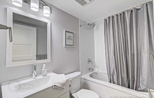 2-bedroom apartment in Lansdowne Avenue for C$782,000