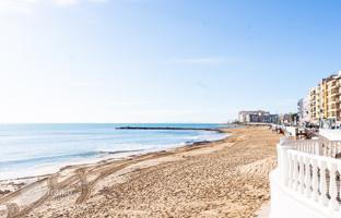 2-bedroom cottage 75 m² in Torrevieja for 330,000 €