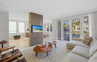 4-bedroom house 269 m² in Aventura for $1,599,000