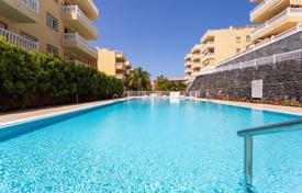 Three-room apartment with a terrace and a garage in a residential complex with a pool, Palm Mar, Spain for 215,000 €
