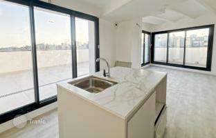 1-bedroom penthouse 44 m² in Barcelona for 600,000 €