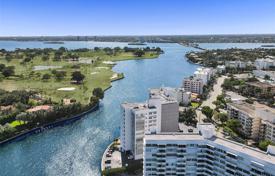 Condo – Bay Harbor Islands, Florida, USA for $845,000