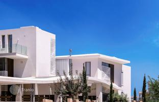 6-bedroom villa 205 m² in Chloraka for 1,426,000 €
