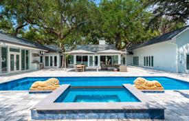 Magnificent villa with a backyard, a swimming pool, two garages and a terrace, Miami, USA for $3,525,000