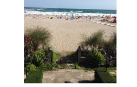2-room apartment on the first line of the sea, 4th floor, Regina Mare, Tsarevo, Bulgaria-68 sq. m. for 72,000 €