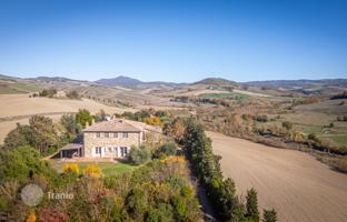 4-bedroom country house 444 m² in San Casciano dei Bagni for 1,400,000 €