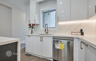 6-bedroom townhouse in Old Toronto for 1,678,000 €