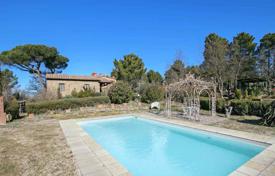 Hilltop two-storey villa with a swimming pool and a panoramic view, Gaiole in Chianti, Italy for 1,650,000 €