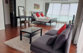 4-bedroom apartments in condo in Bang Rak for $3,700 per week