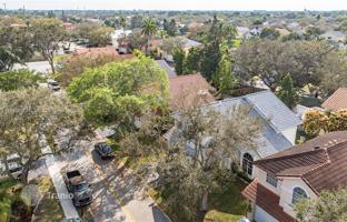 4-bedroom house 240 m² in Margate for $585,000