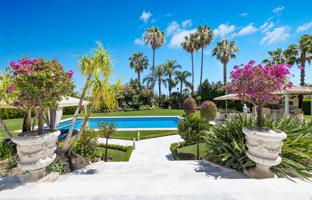 6-bedroom villa 890 m² in Marbella for 6,900,000 €