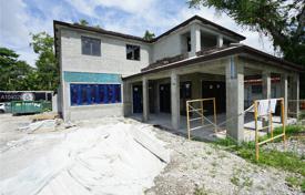 Villa under construction with a pool, a garage and a terrace, Miami, USA for $1,090,000