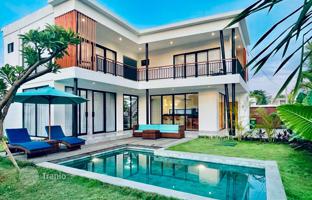 3-bedroom villa 260 m² in Bingin Beach for $400,000