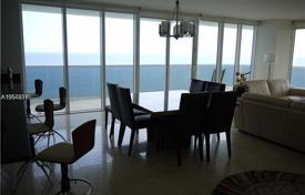 Four-room apartment right on the beach in Hallandale Beach, Florida, USA for $1,359,000