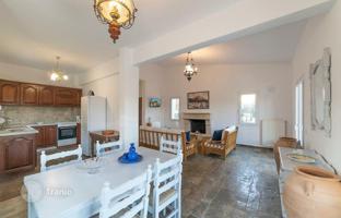 6-bedroom villa 175 m² in Agios Nikolaos (Crete) for 390,000 €