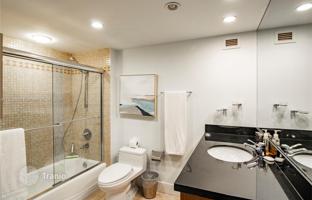 1-bedroom apartments in condo 79 m² in Miami Beach for $1,899,000